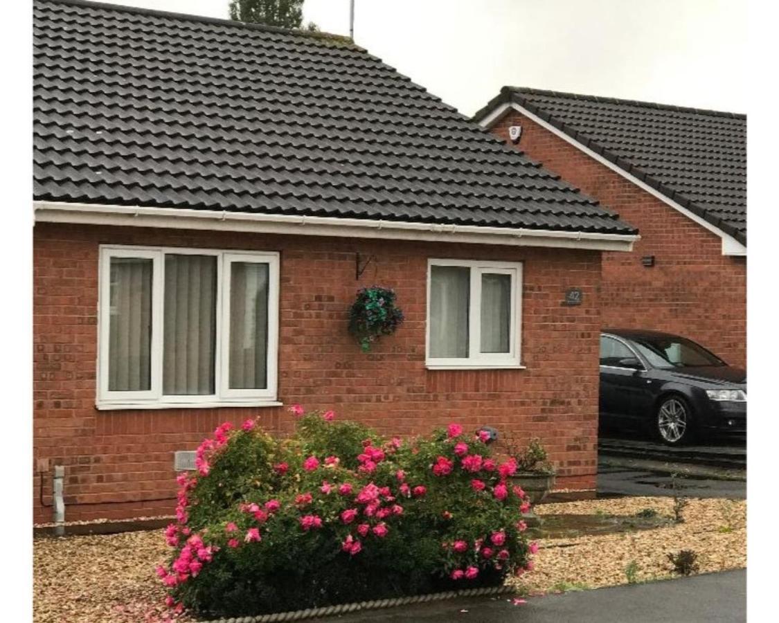 42 Beaumont Rise Rental - Worksop Eksteriør billede